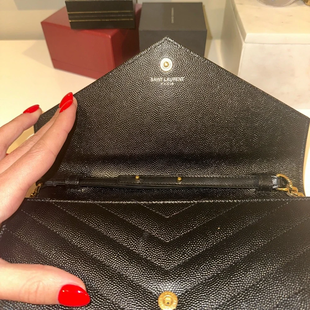 YSL monogram large wallet on chain - Picture 4 of 13